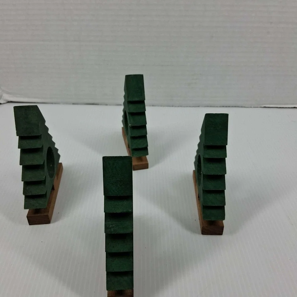 Vintage Style Wooden Christmas Tree Napkin Rings Set of 4‎ Green Rustic Holiday